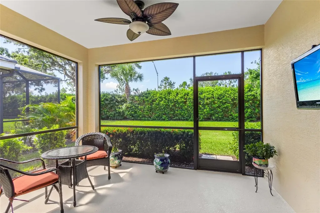 2070 Crystal Lake Trail Bradenton FL 34211