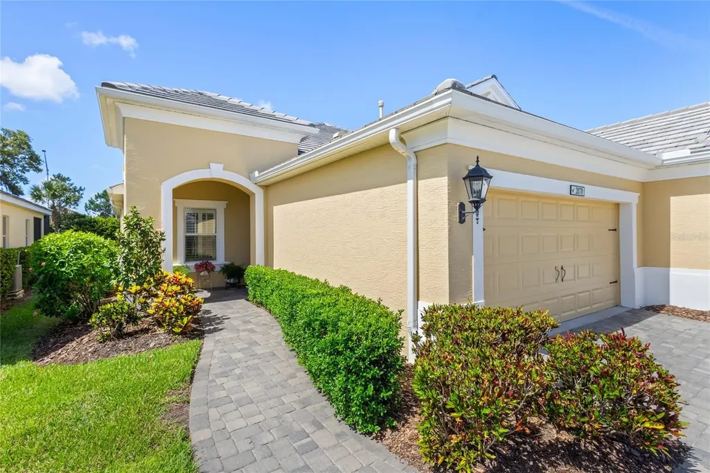 2070 Crystal Lake Trail Bradenton FL 34211