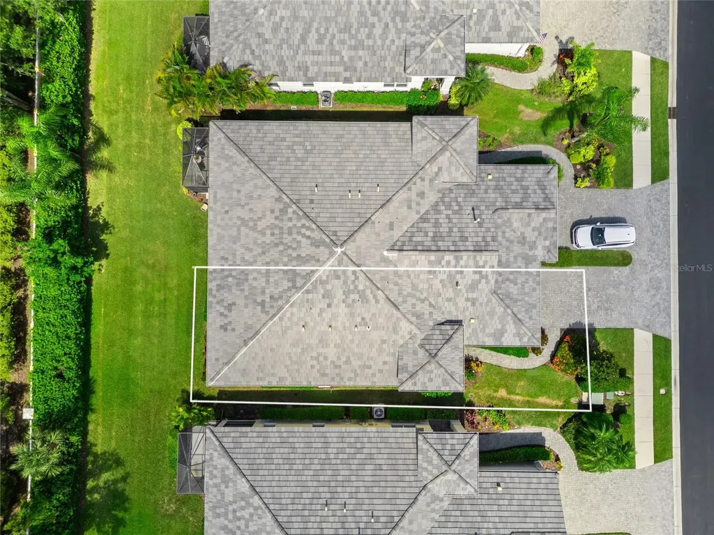 2070 Crystal Lake Trail Bradenton FL 34211