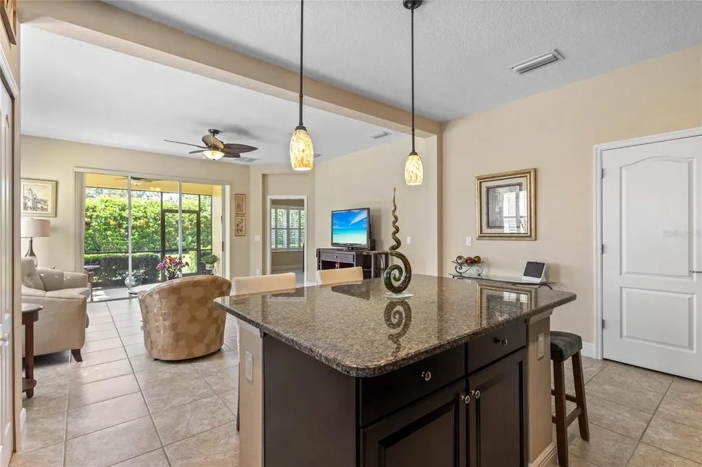 2070 Crystal Lake Trail Bradenton FL 34211