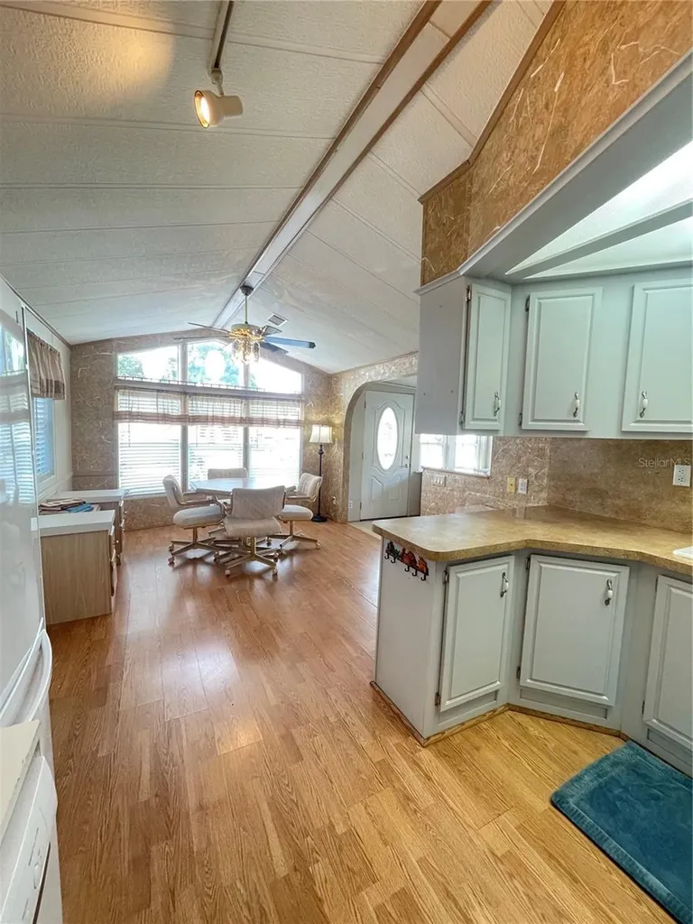 107 Kove Boulevard Osteen FL 32764