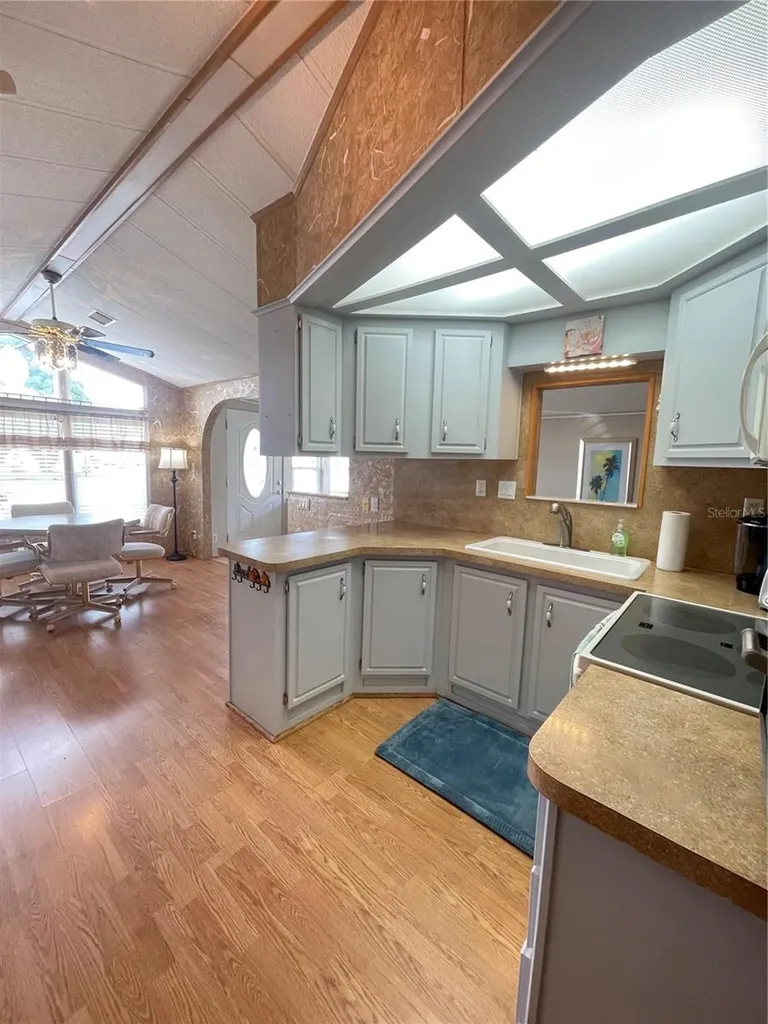 107 Kove Boulevard Osteen FL 32764