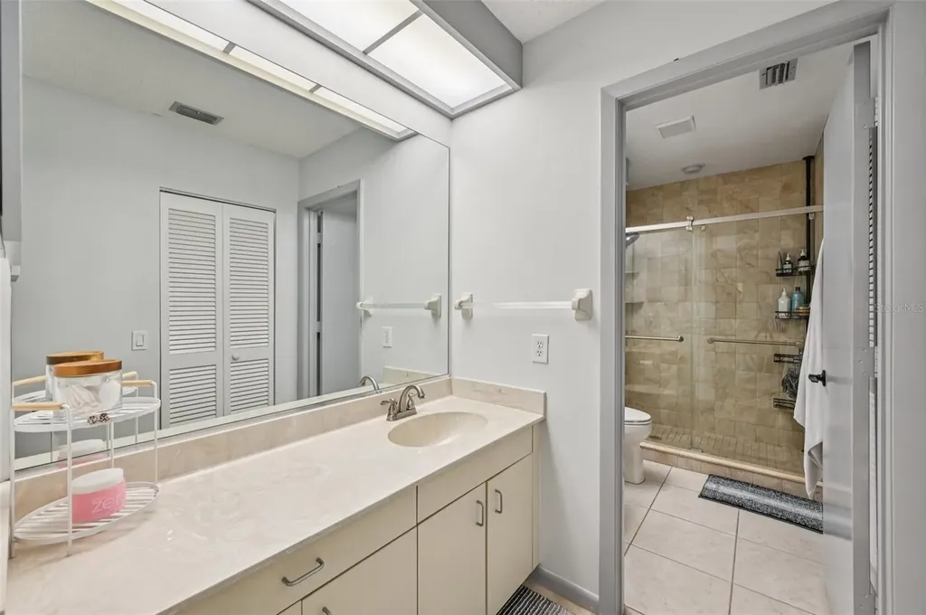 4735 Winslow Beacon Sarasota FL 34235