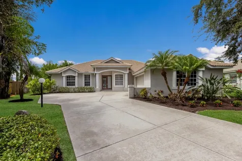 4998 Cedar Oak Way Sarasota FL 34233