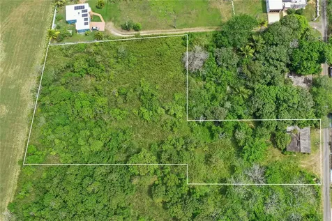 681 Km 8 Islote Ward Arecibo PR 00612