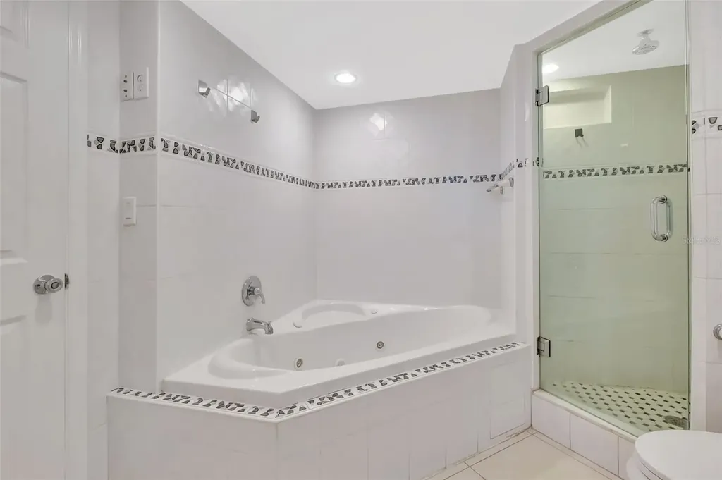 345 Ocean Drive Miami Beach FL 33139