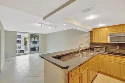 345 Ocean Drive Miami Beach FL 33139