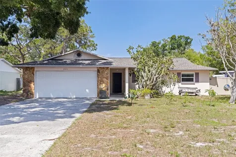 201 Westwood Terrace N St Petersburg FL 33710