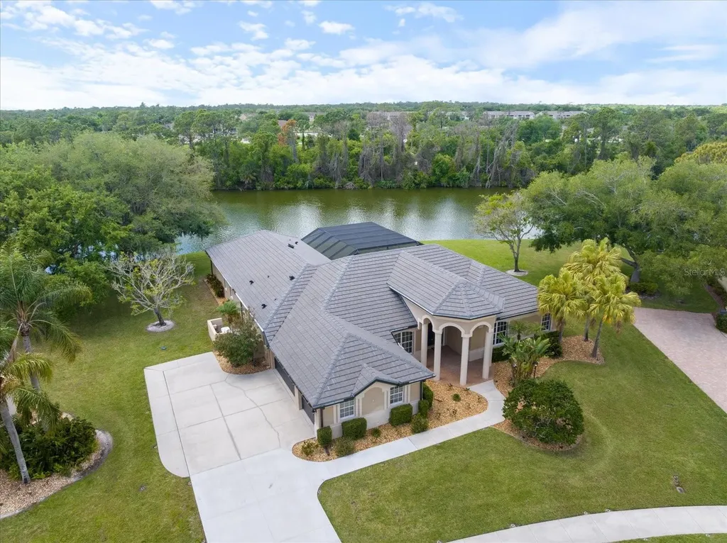 8312 Misty Lake Circle Sarasota FL 34241