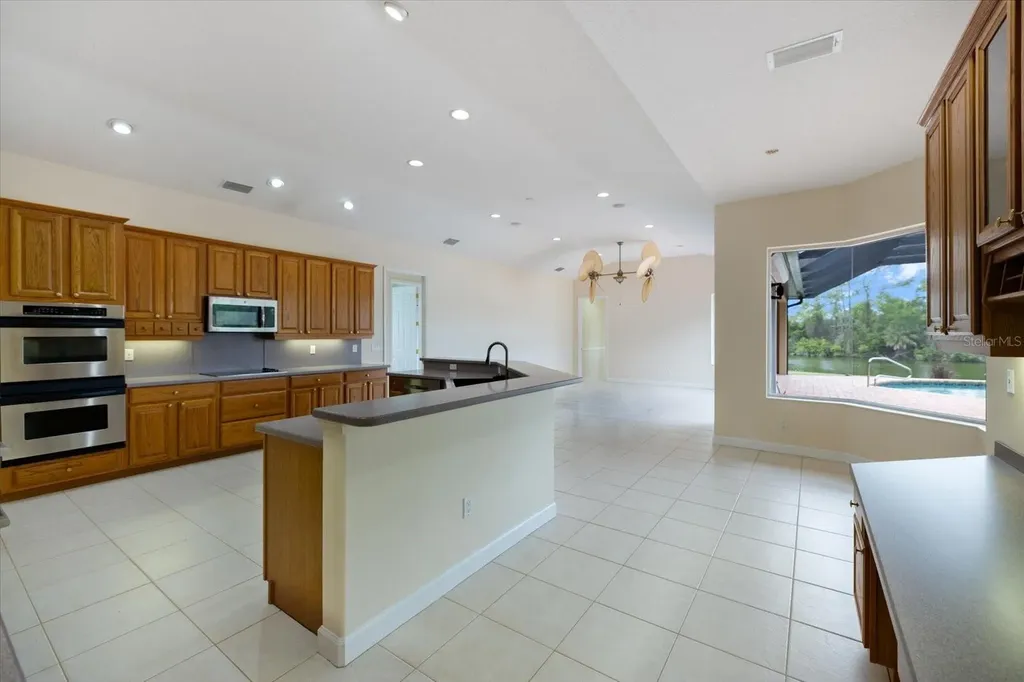 8312 Misty Lake Circle Sarasota FL 34241
