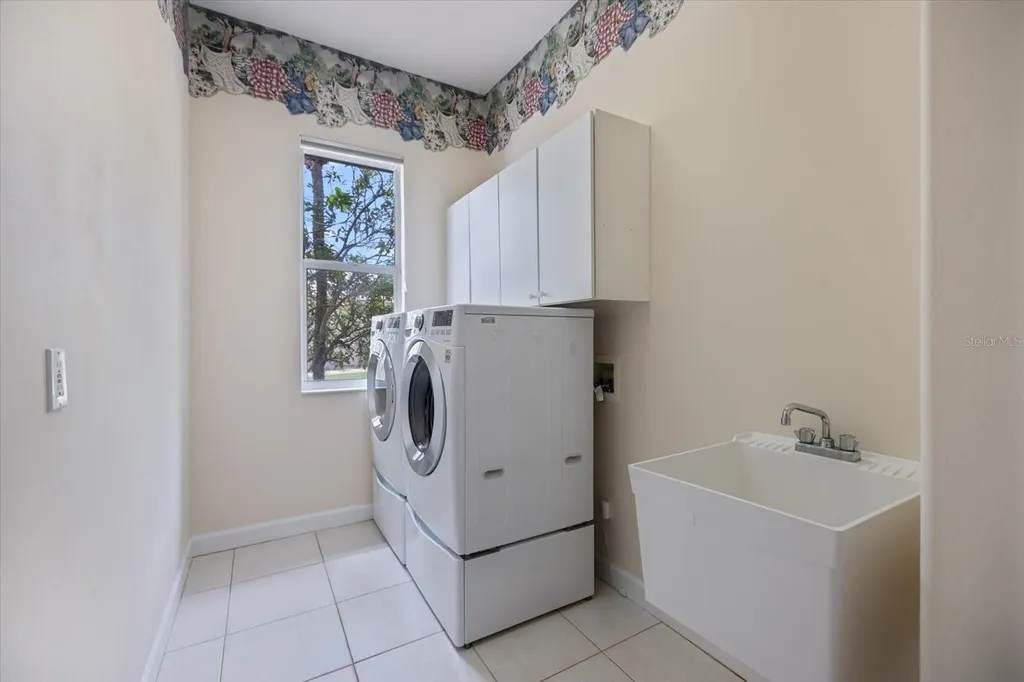 8312 Misty Lake Circle Sarasota FL 34241