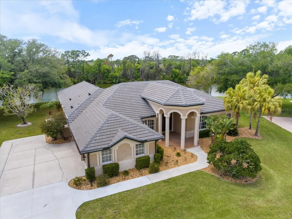 8312 Misty Lake Circle Sarasota FL 34241