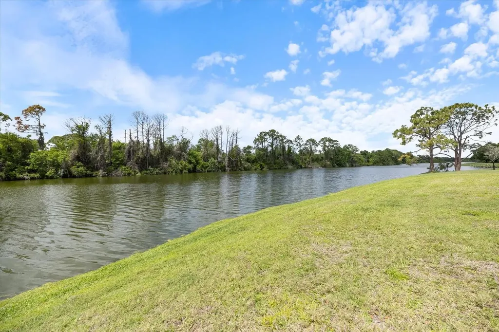 8312 Misty Lake Circle Sarasota FL 34241