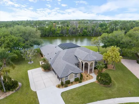 8312 Misty Lake Circle Sarasota FL 34241