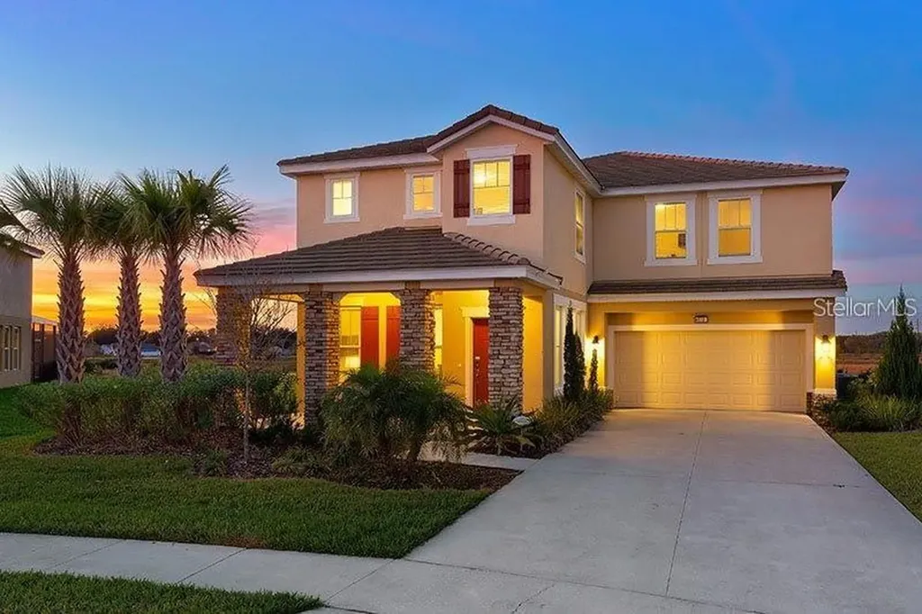 4111 Oaktree Drive Davenport FL 33837