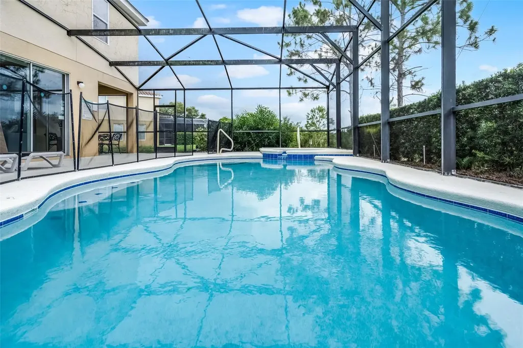 4111 Oaktree Drive Davenport FL 33837