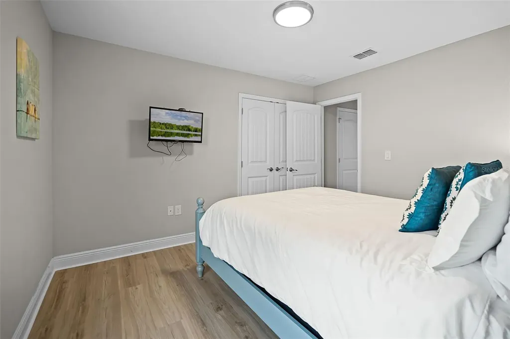 4111 Oaktree Drive Davenport FL 33837