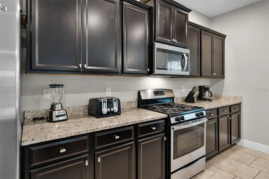 4111 Oaktree Drive Davenport FL 33837