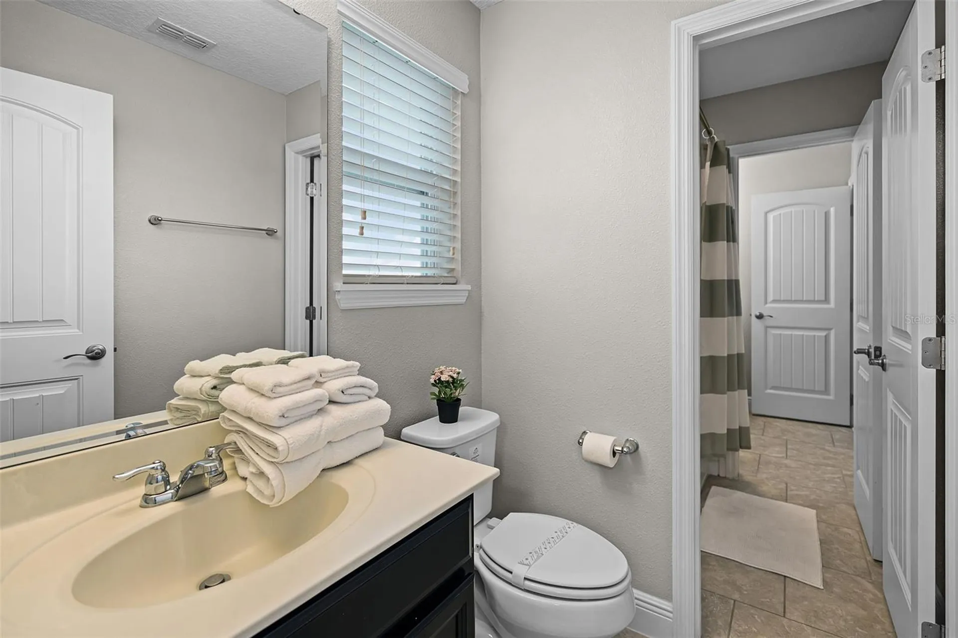 4111 Oaktree Drive Davenport FL 33837