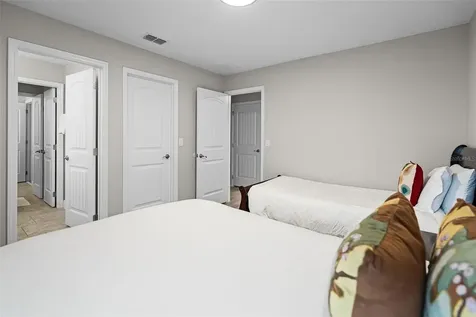 4111 Oaktree Drive Davenport FL 33837