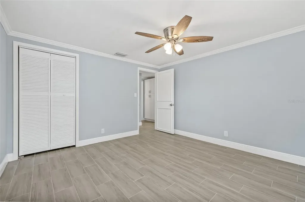 6807 River Road Tampa FL 33615