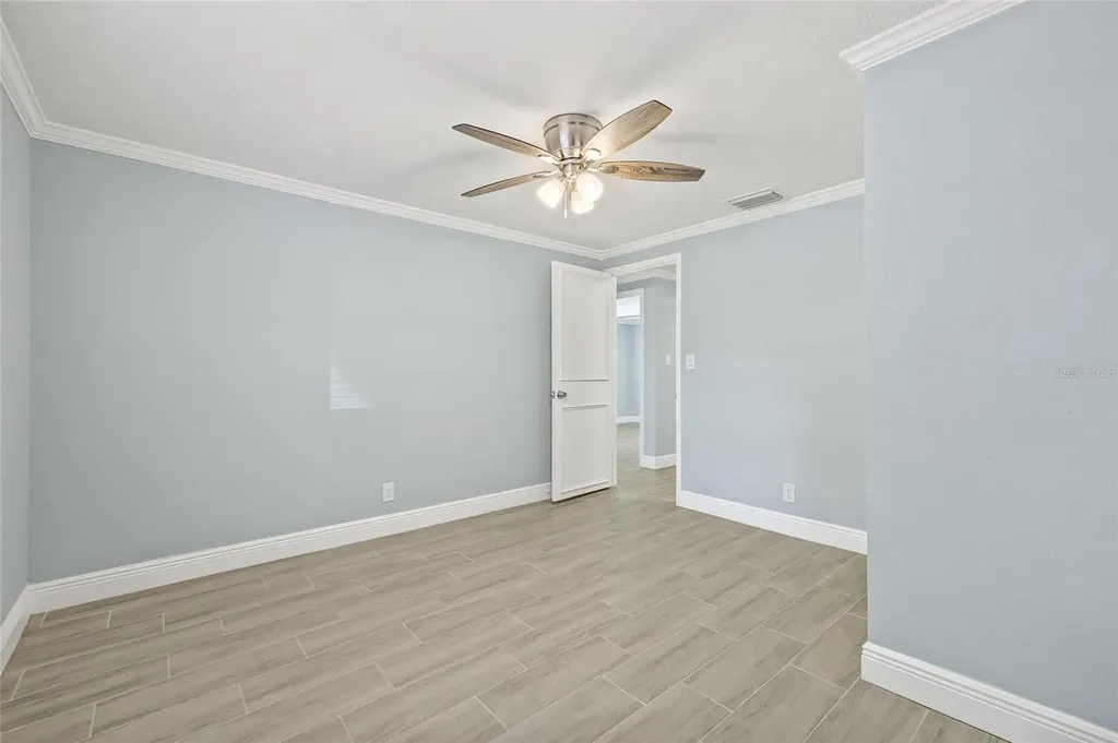 6807 River Road Tampa FL 33615