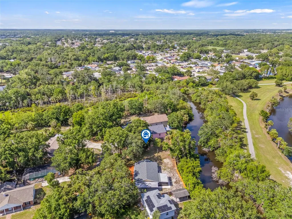 6807 River Road Tampa FL 33615