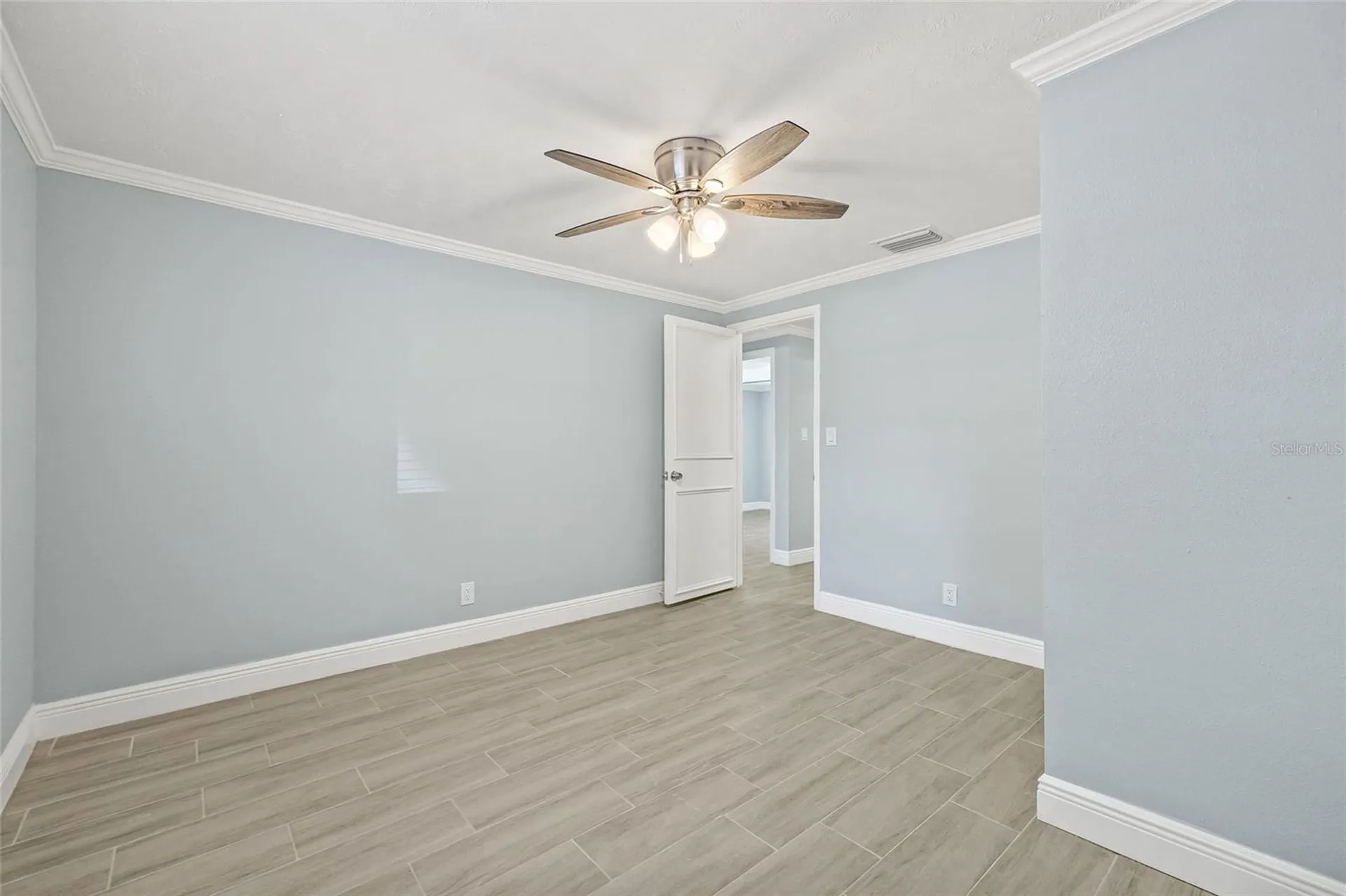 6807 River Road Tampa FL 33615