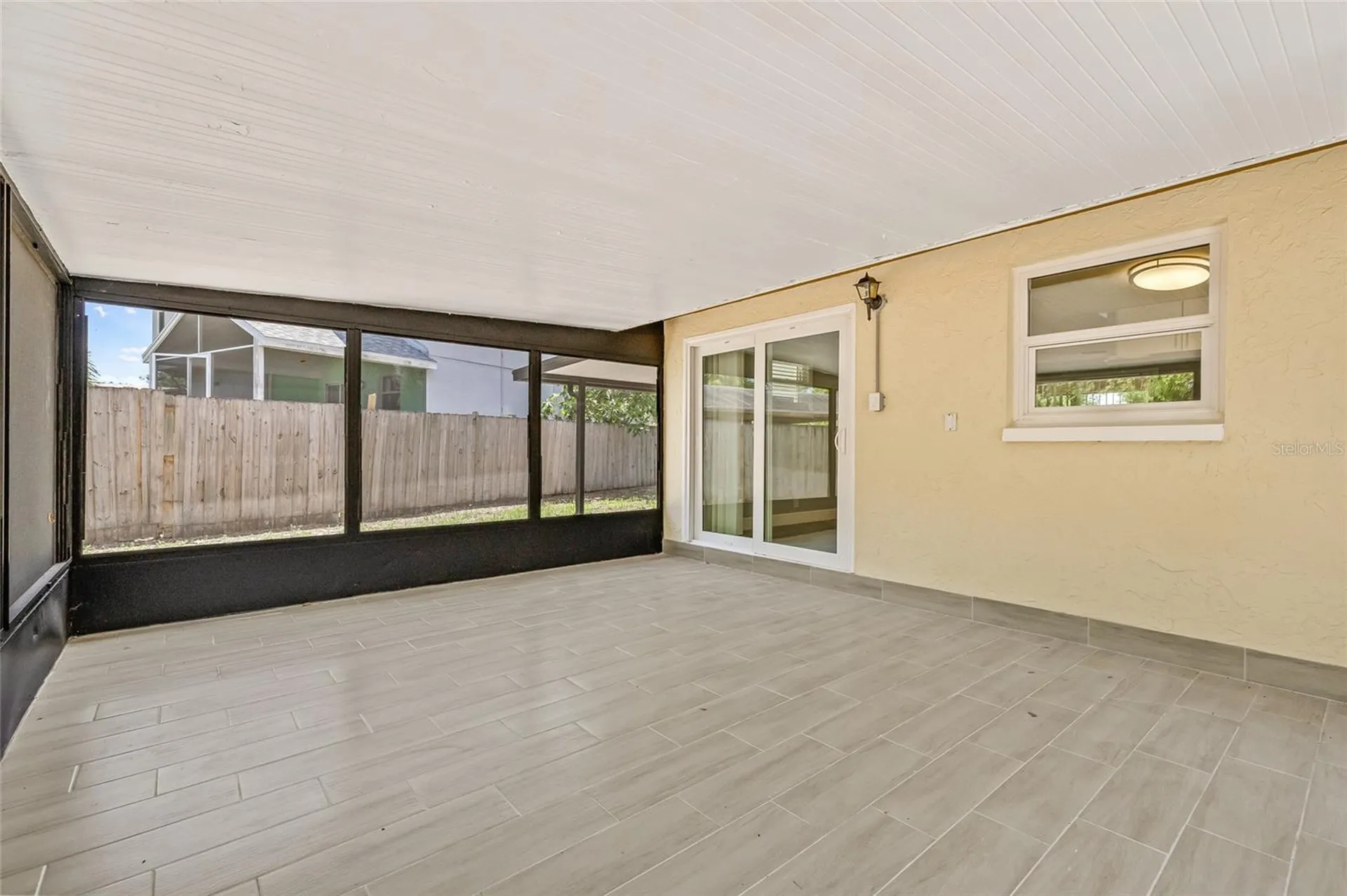 6807 River Road Tampa FL 33615