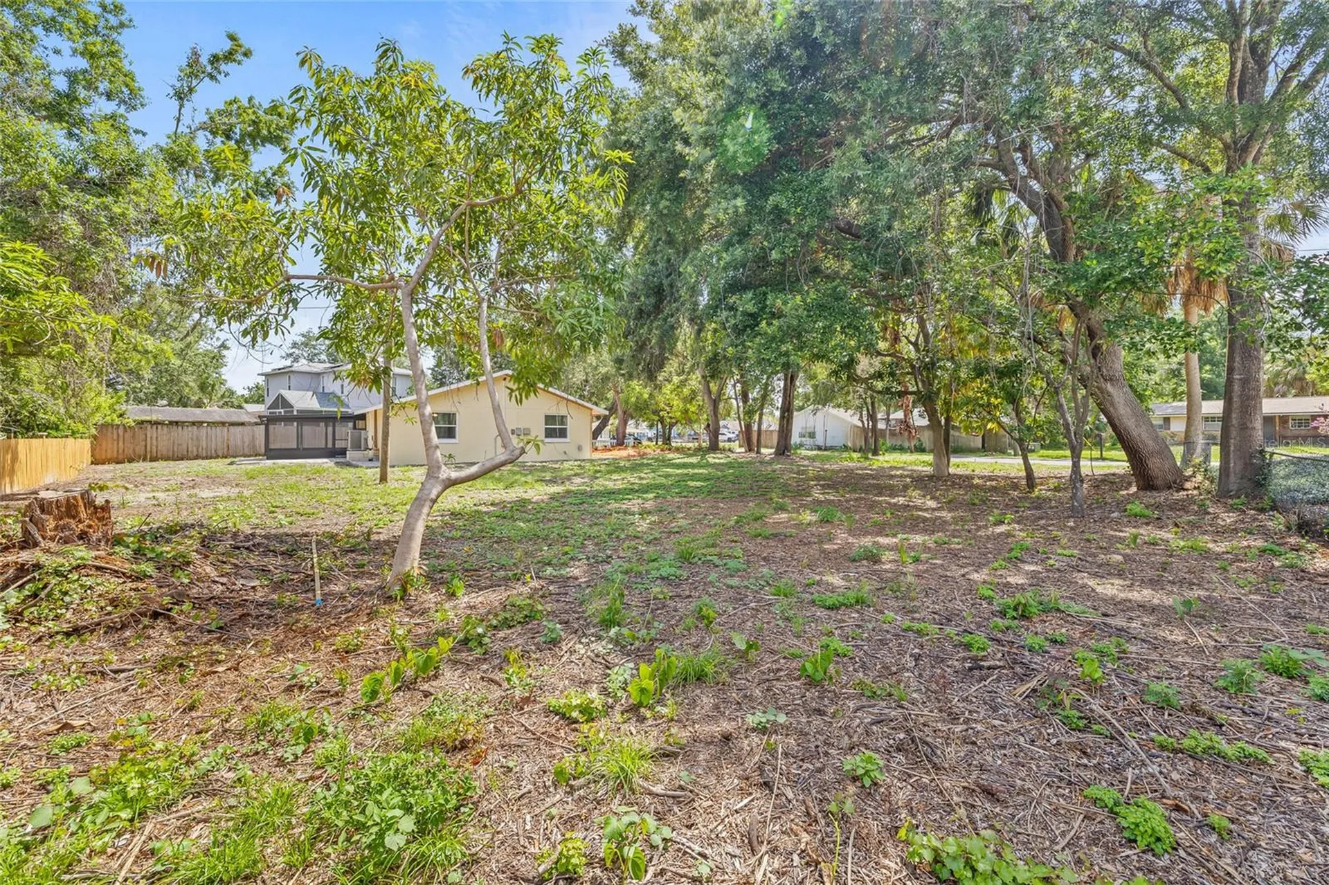 6807 River Road Tampa FL 33615