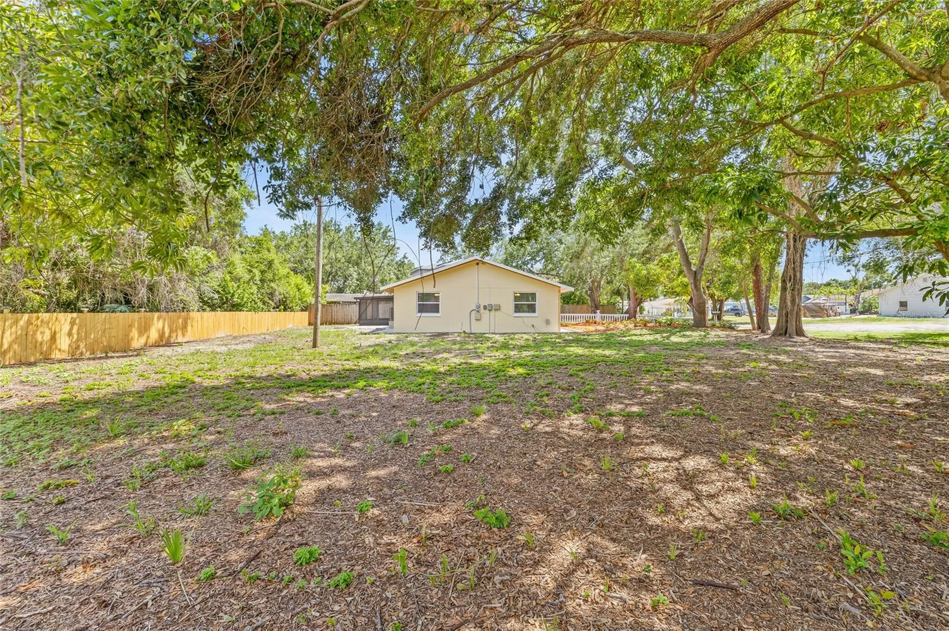 6807 River Road Tampa FL 33615