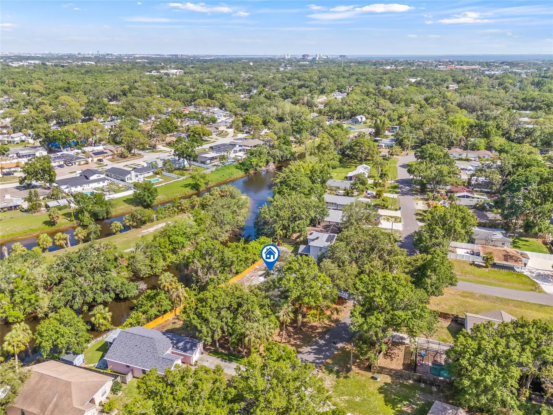 6807 River Road Tampa FL 33615