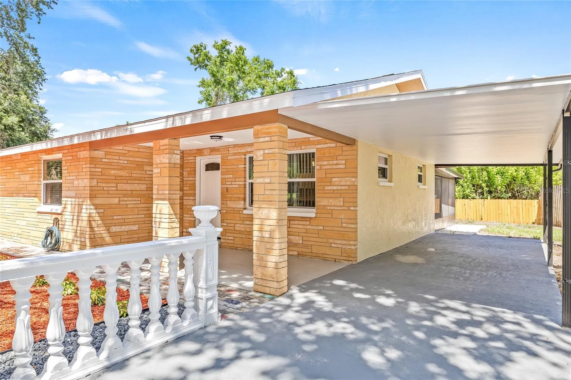 6807 River Road Tampa FL 33615