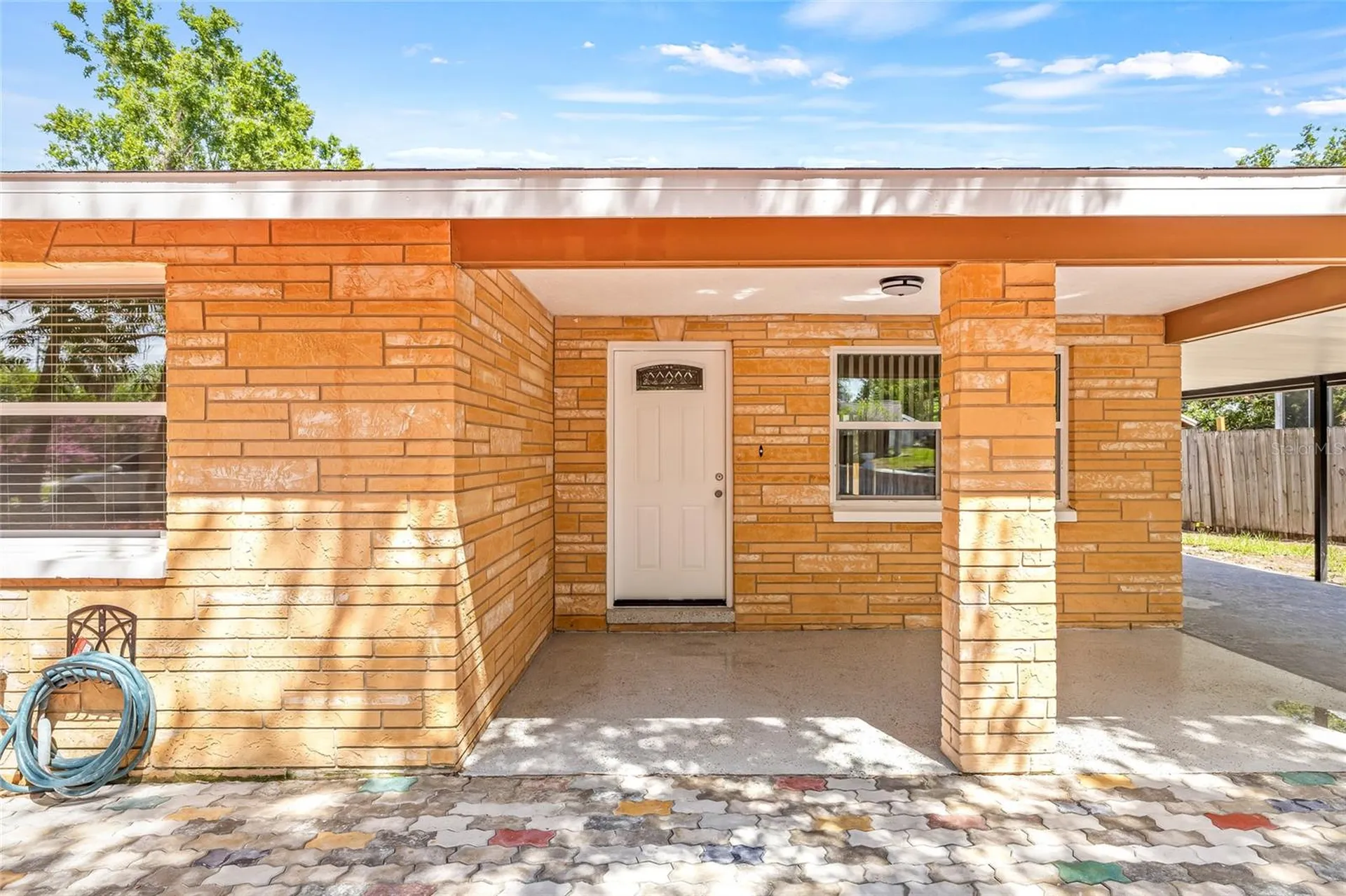 6807 River Road Tampa FL 33615