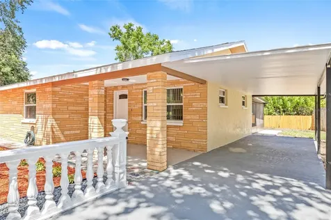 6807 River Road Tampa FL 33615