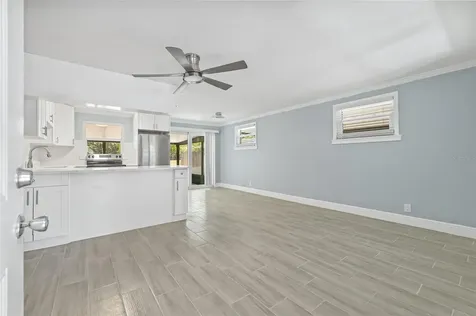 6807 River Road Tampa FL 33615