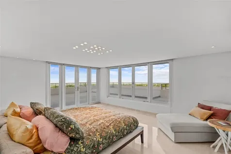 7 La Roca Street Beverly Hills Guaynabo PR 00965