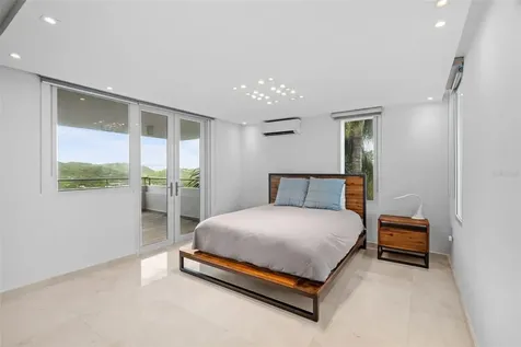 7 La Roca Street Beverly Hills Guaynabo PR 00965