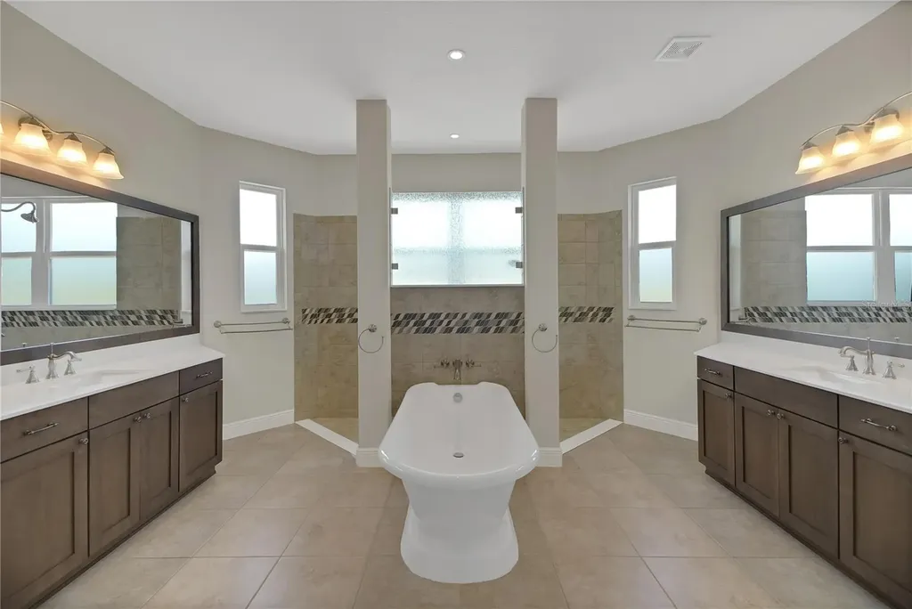 6008 Apex Way Lady Lake FL 32159