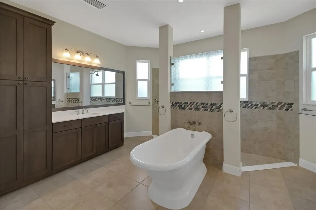 6008 Apex Way Lady Lake FL 32159
