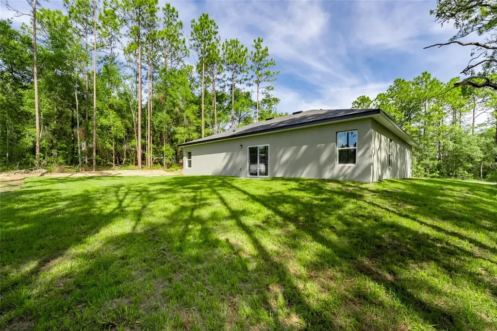 104 W Gondolier Place Citrus Springs FL 34434