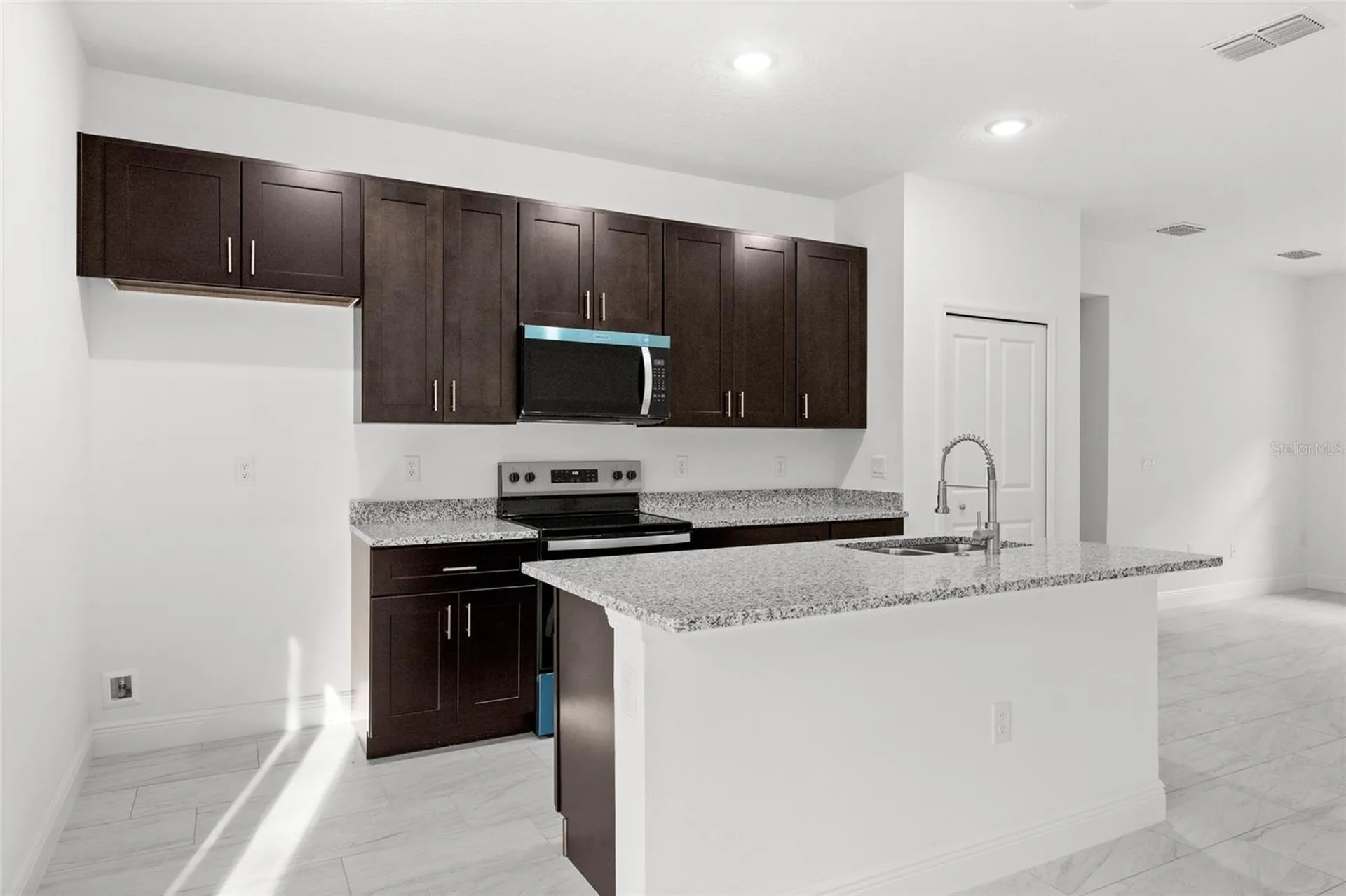 104 W Gondolier Place Citrus Springs FL 34434