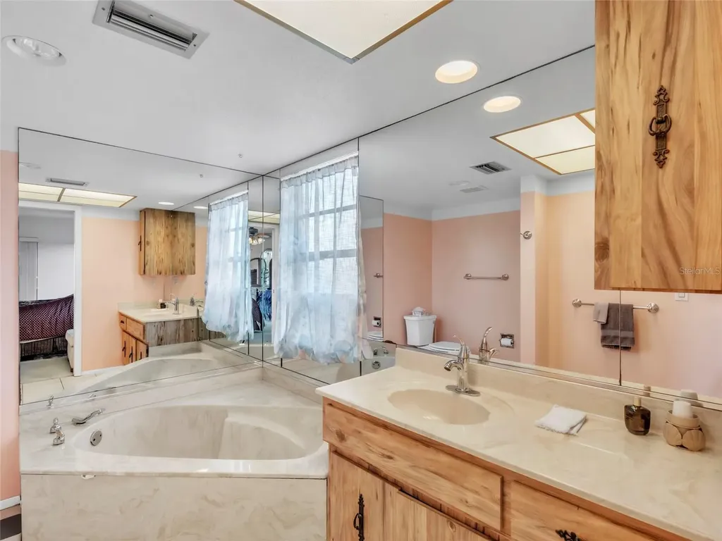 5892 Lincoln Road Venice FL 34293