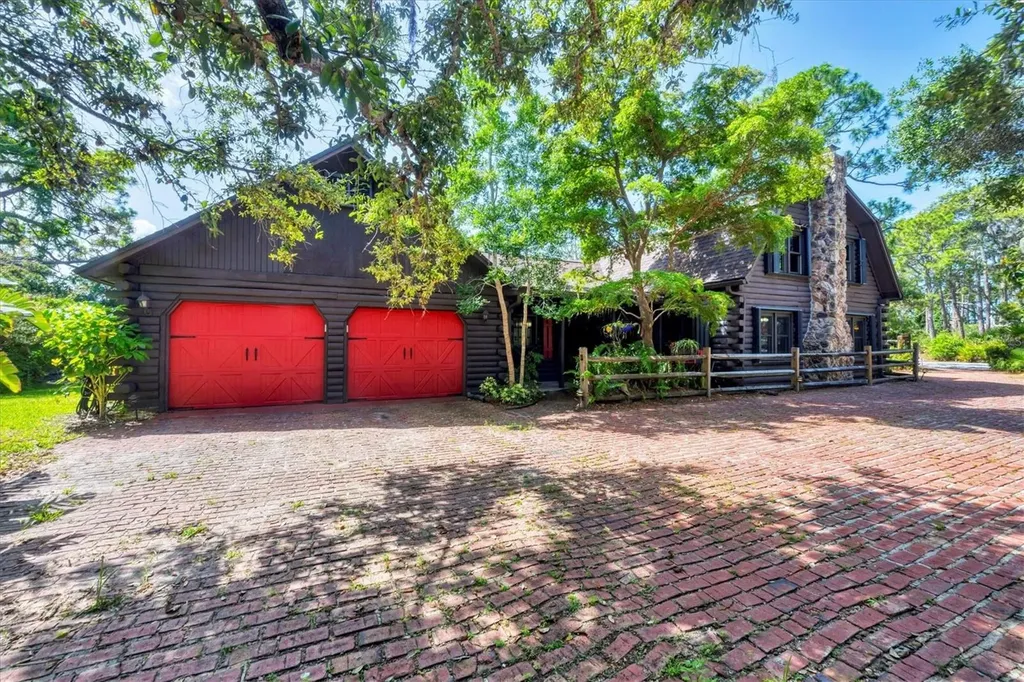 1550 Bayshore Drive Englewood FL 34223