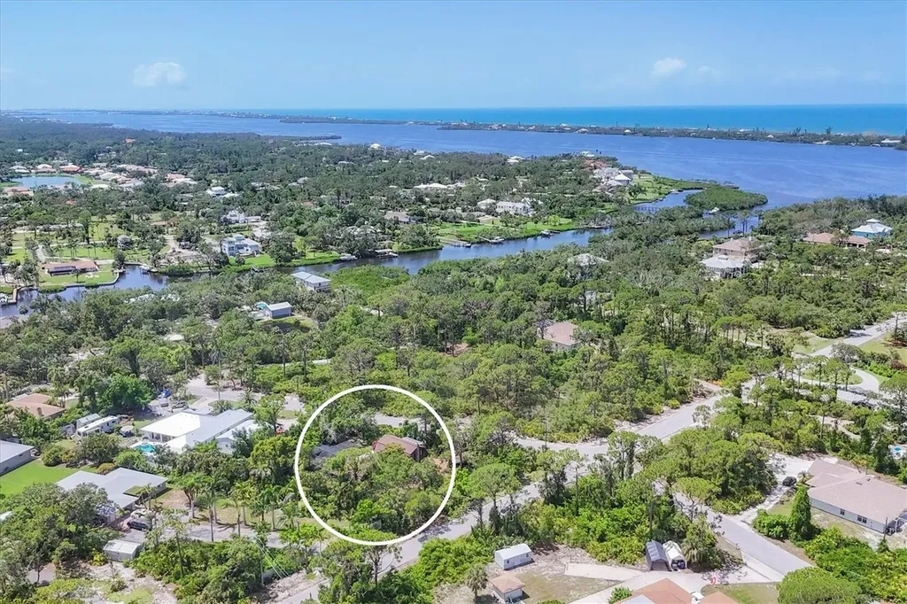 1550 Bayshore Drive Englewood FL 34223