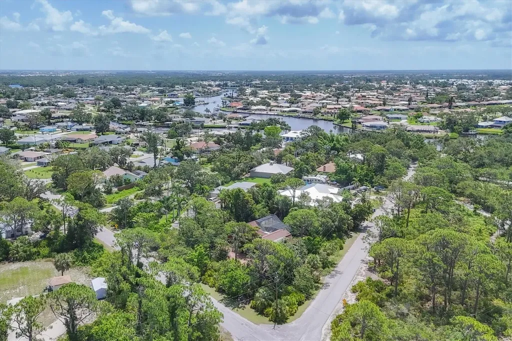 1550 Bayshore Drive Englewood FL 34223