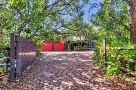 1550 Bayshore Drive Englewood FL 34223