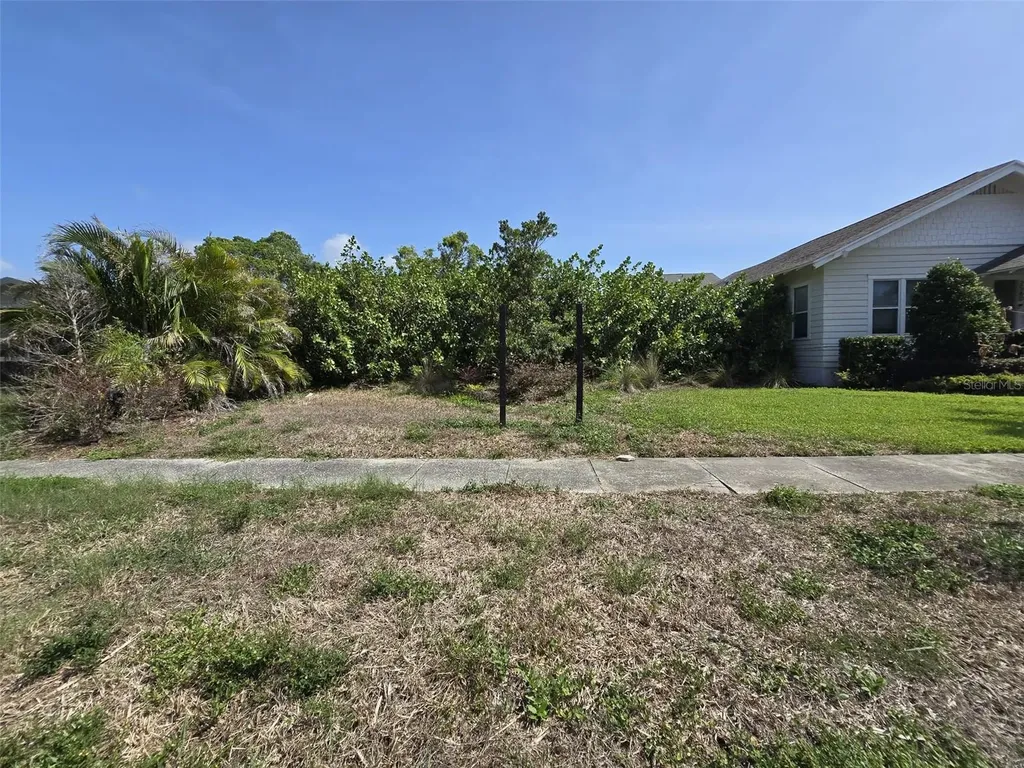 2560 4th Avenue S St Petersburg FL 33712