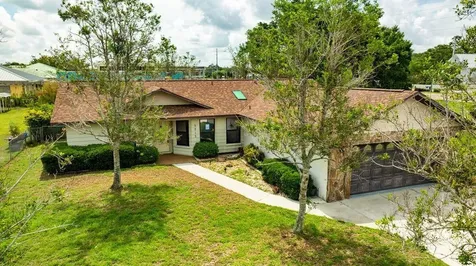 5213 20th Street Court E Bradenton FL 34203