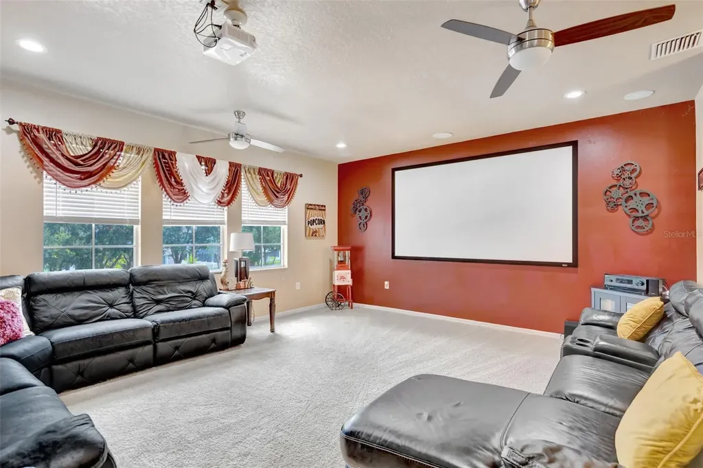 6932 Gray Catbird Loop Wesley Chapel FL 33545